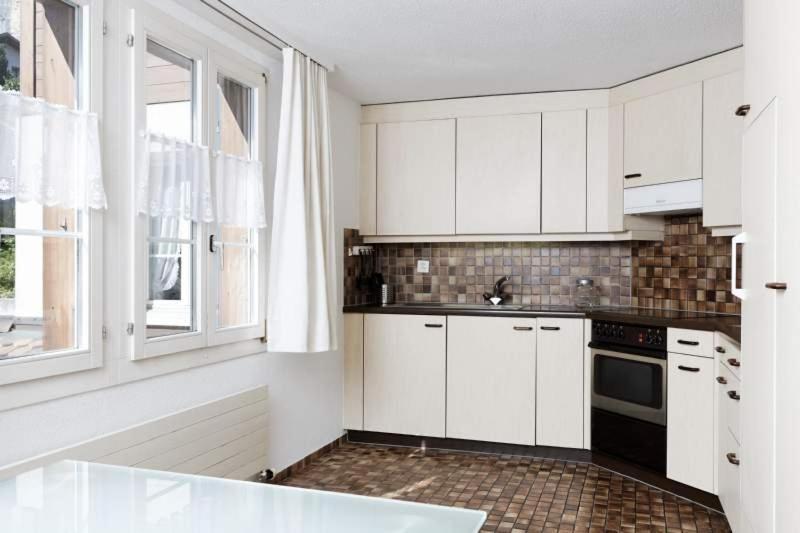Ferienwohnung Bahnhoefli Lauterbrunnen Exterior foto